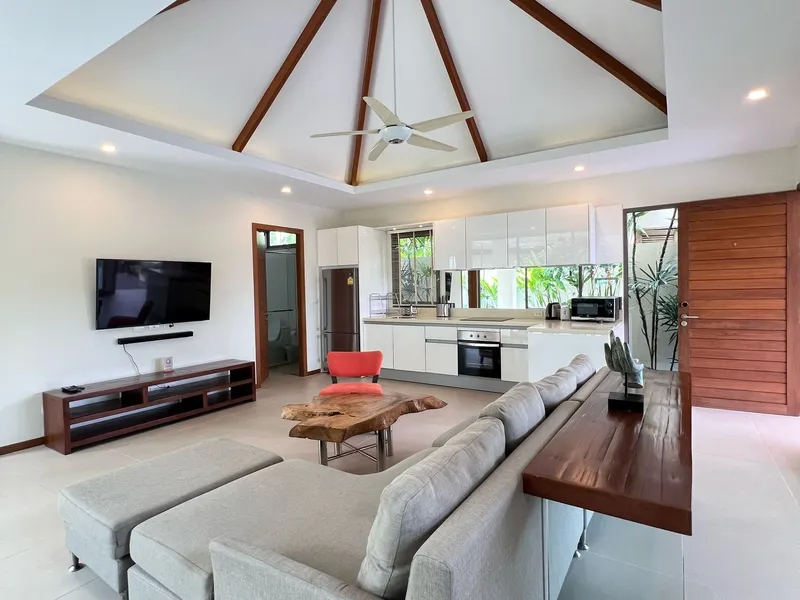 4-Bedroom House with Gym for Rent, Rawai, 800m to Beach - Rawai, Phuket - Main photo