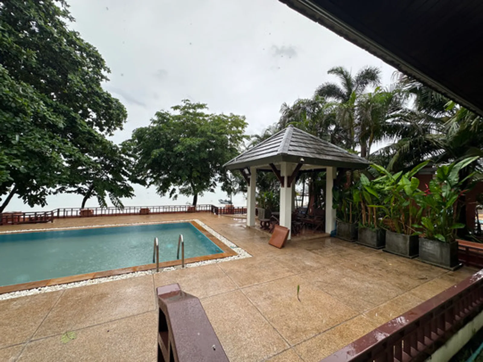 3-Bedroom Beachfront Pool Villa for Sale, Chalong, Freehold - Chalong, Phuket - Photo 5
