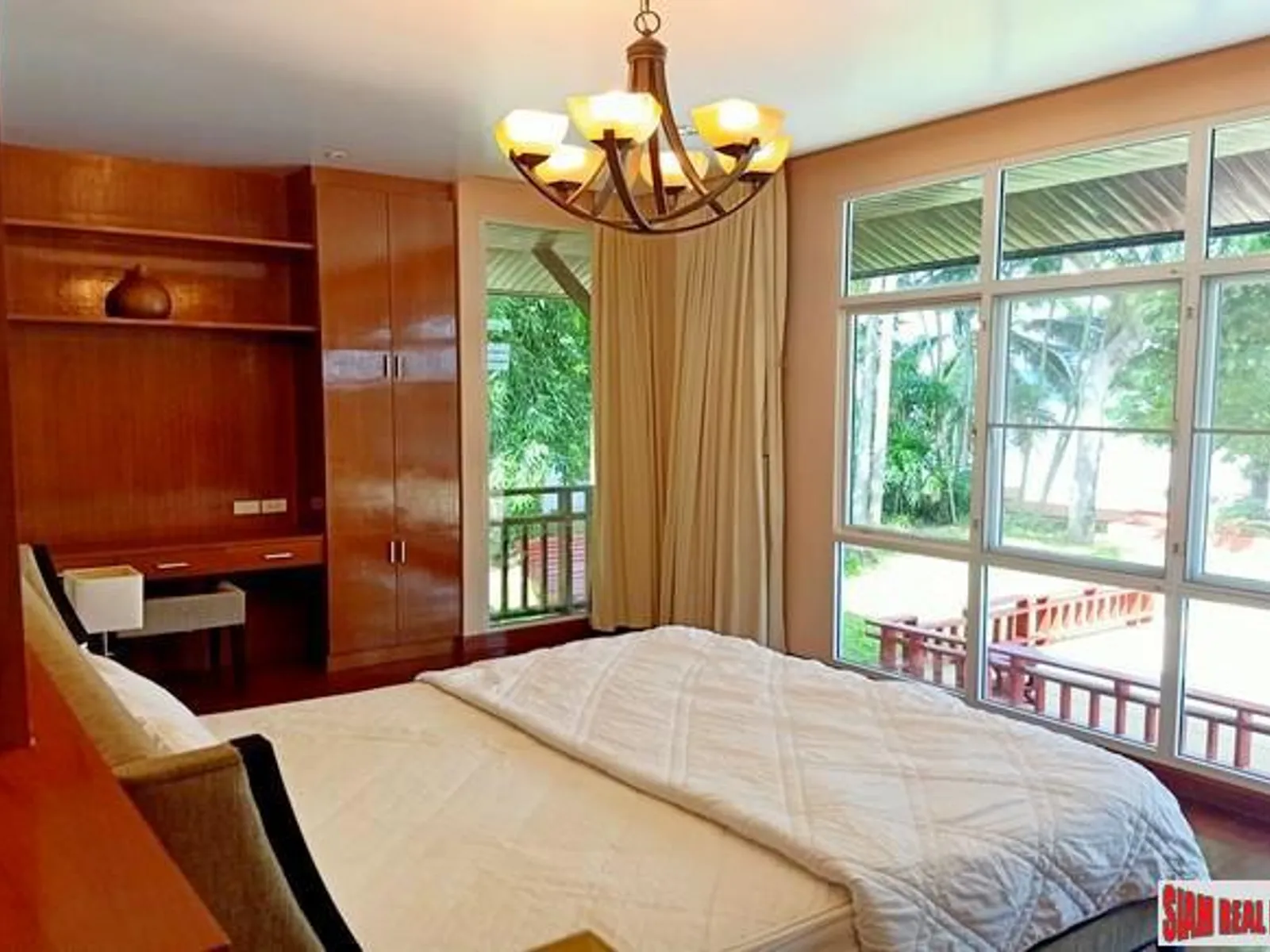 3-Bedroom Beachfront Pool Villa for Sale, Chalong, Freehold - Chalong, Phuket - Photo 13