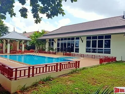 พูลวิลล่าติดหาด 3 ห้องนอน ฉลอง โฉนด ขาย - Chalong, Phuket - อสังหาริมทรัพย์ขายหรือให้เช่าในภูเก็ต
