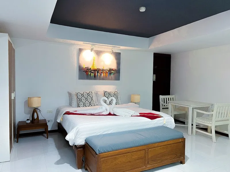 3-Bedroom Condo for Sale, Short Walk to Nai Harn Beach - Nai Harn, Phuket - Main photo