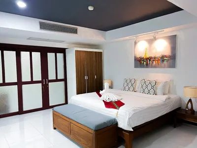3-Bedroom Condo for Sale, Short Walk to Nai Harn Beach - Nai Harn, Phuket - Photo 11