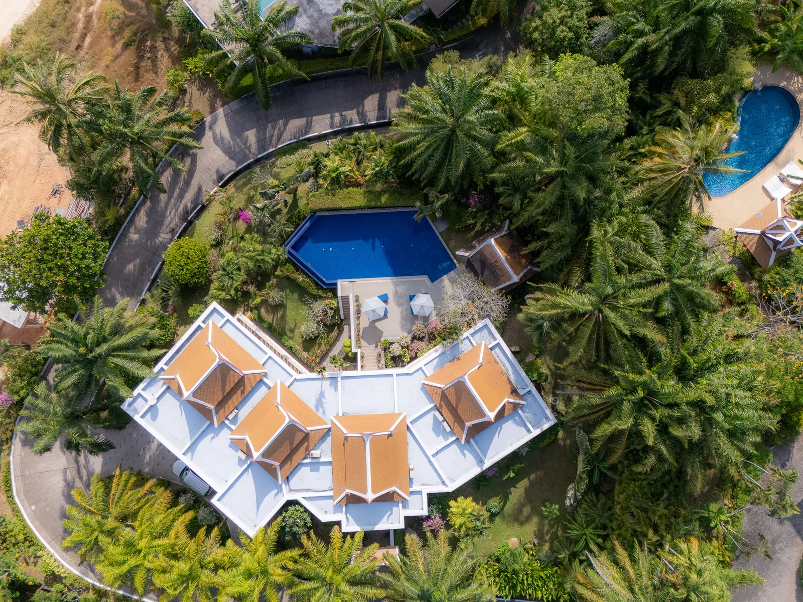 4-спальная вилла в тайском стиле с бассейном на участке 2160 кв.м., Лаян, в пожизненном владении - Layan, Phuket - Фото 25
