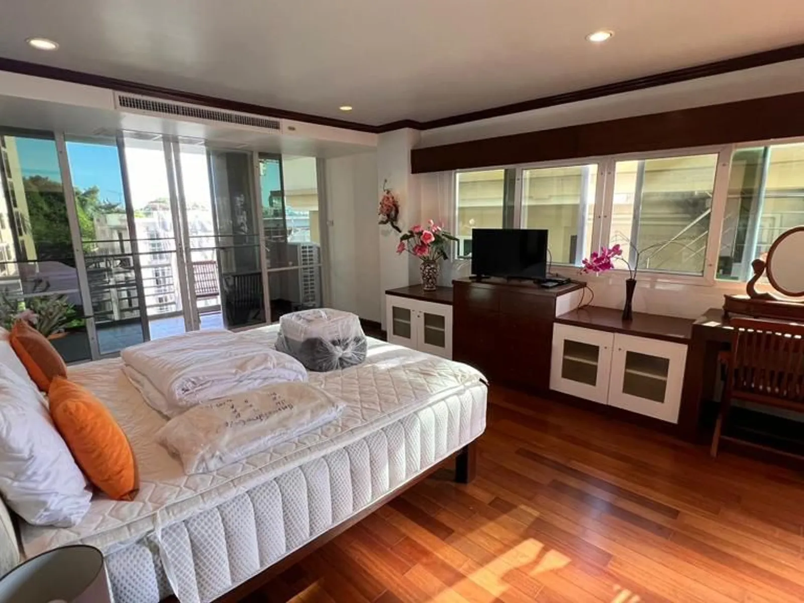 Karon View, 2-Bedroom Sea View Condo for Rent, Karon (296 sqm) - Karon, Phuket - Photo 7