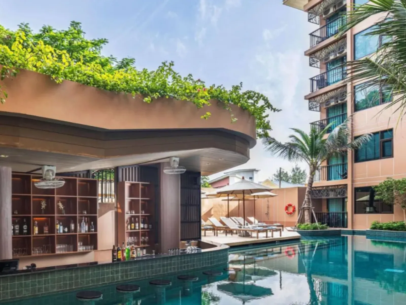 Proud Karon, 1-Bedroom Sea View Condo for Sale, Karon, Freehold - Karon, Phuket - Photo 4