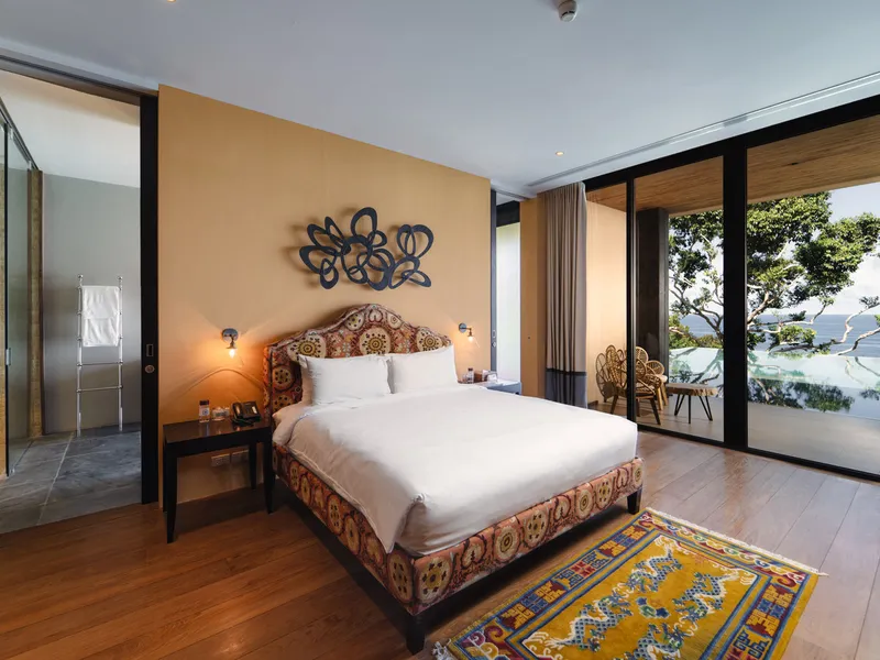 5-Bedroom Cliffside Infinity Pool Villa for Sale, Kamala, Freehold - Kamala, Phuket - Main photo
