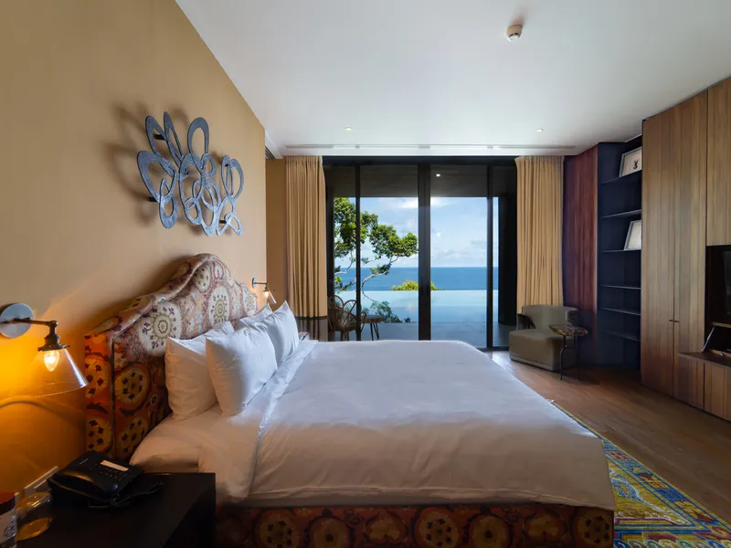 5-Bedroom Cliffside Infinity Pool Villa for Sale, Kamala, Freehold - Kamala, Phuket - Main photo