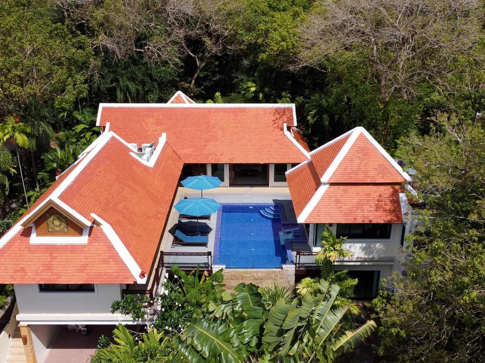 Baan Ton Sai, 4-Bedroom Thai-Balinese Villa for Rent, Nai Harn Baan Bua - Nai Harn, Phuket - Photo 1