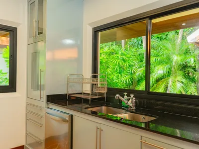 Baan Ton Sai, 4-Bedroom Thai-Balinese Villa for Rent, Nai Harn Baan Bua - Nai Harn, Phuket - Photo 20