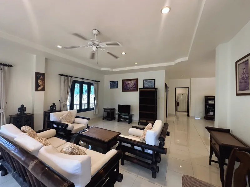 3-Bedroom Thai-Style Pool Villa on 1 Rai, Rawai, Freehold - Rawai, Phuket - Main photo