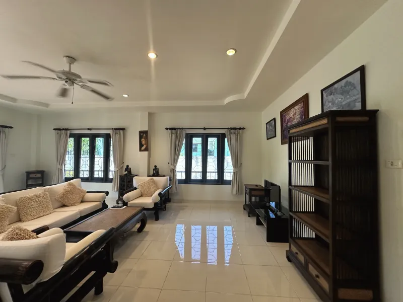 3-Bedroom Thai-Style Pool Villa on 1 Rai, Rawai, Freehold - Rawai, Phuket - Main photo