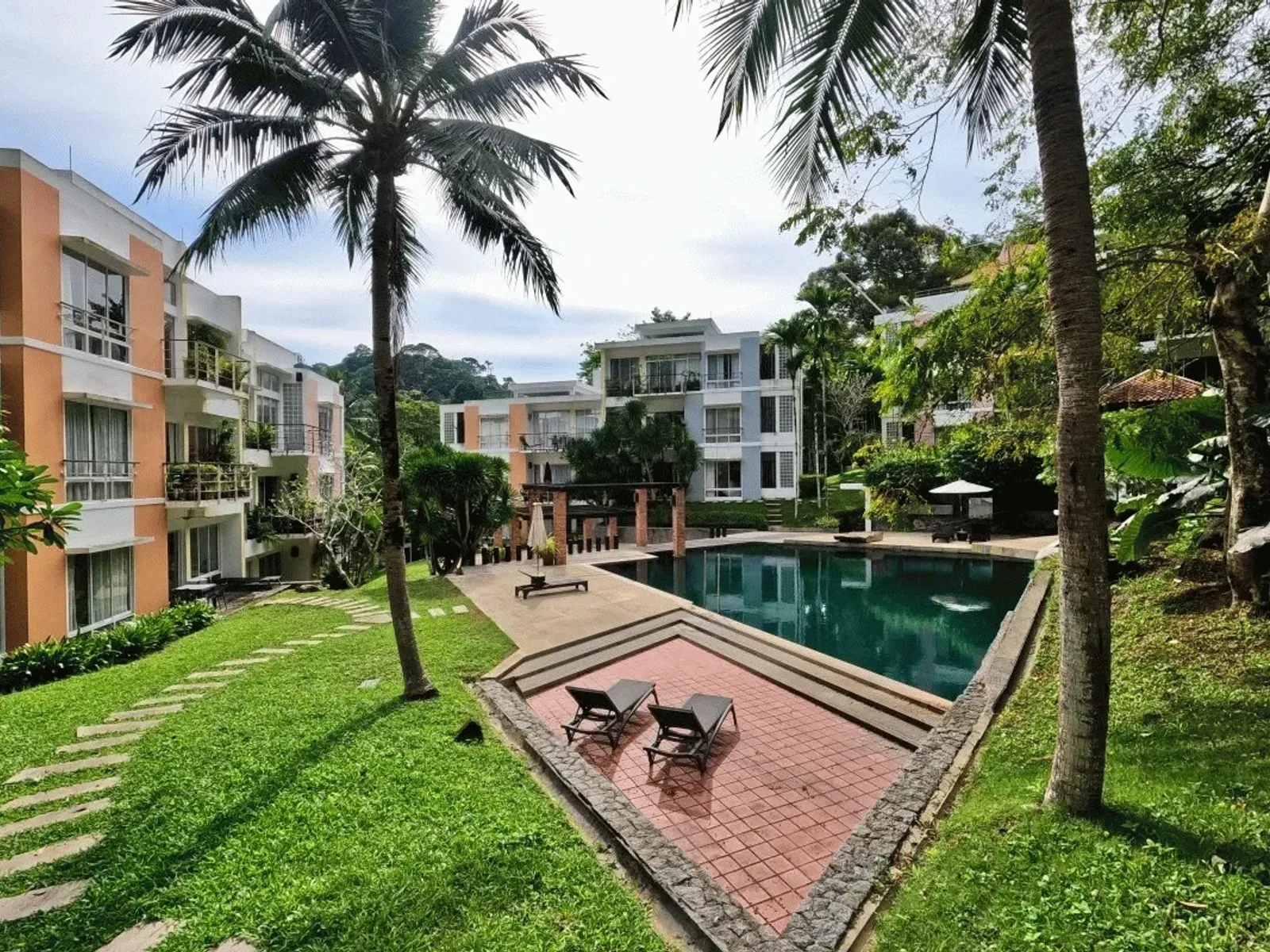 Kamala Hills, 3-Bedroom Apartment with Pool View for Sale, Kamala - Kamala, Phuket - Photo 1