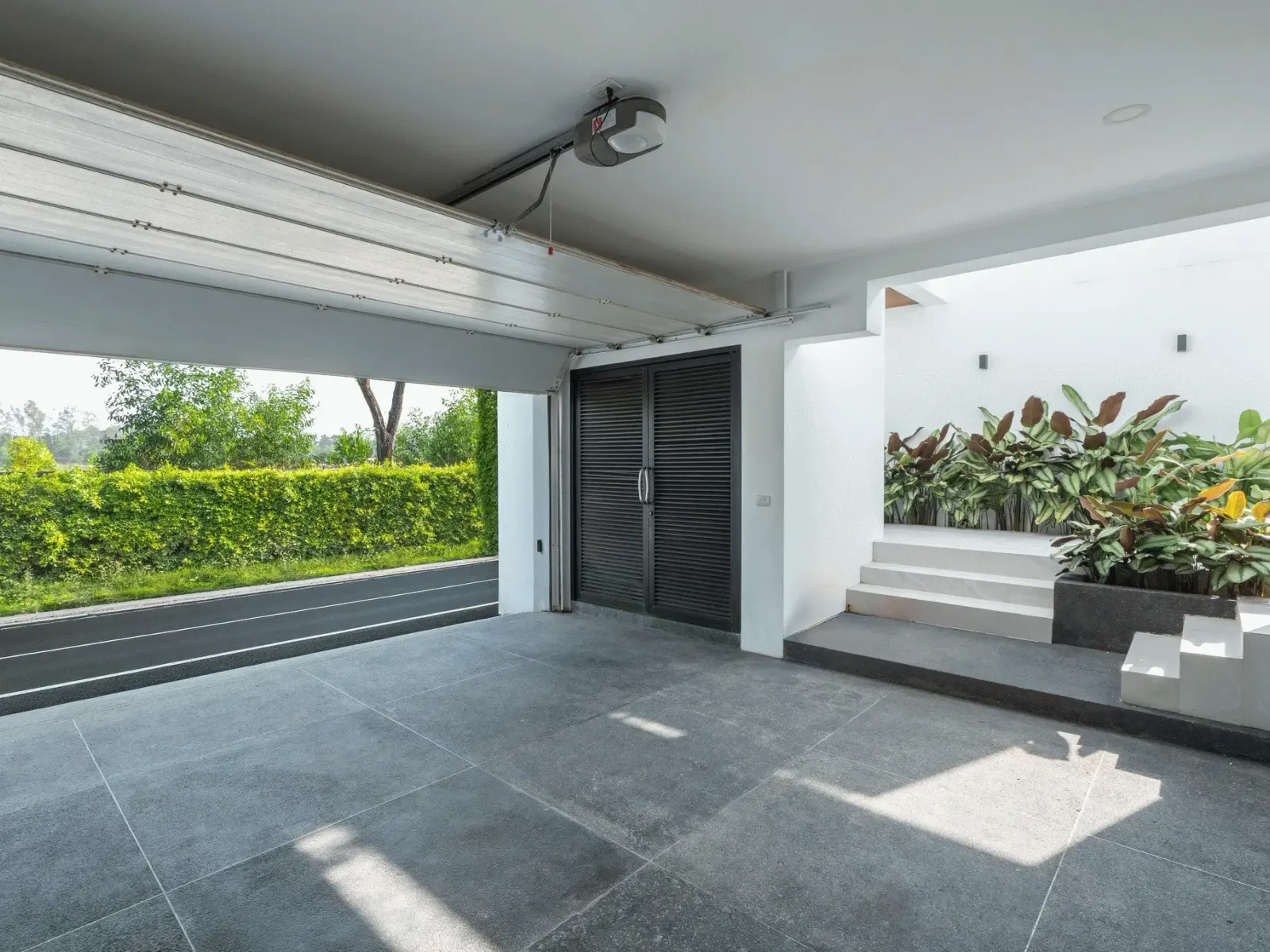 4-Bedroom Pool Villa with Rooftop Lake View for Rent, Layan - Layan, Phuket - Photo 5