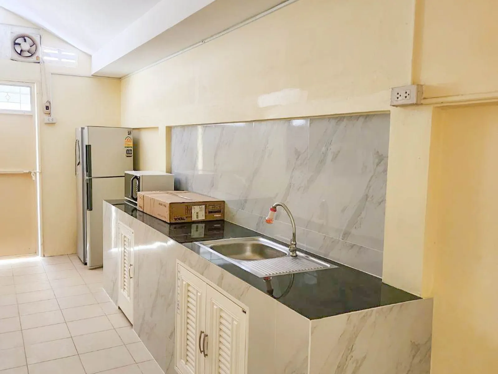 3-Bedroom Townhouse for Rent, Kathu, Near Central Foresta - Kathu, Phuket - Photo 23