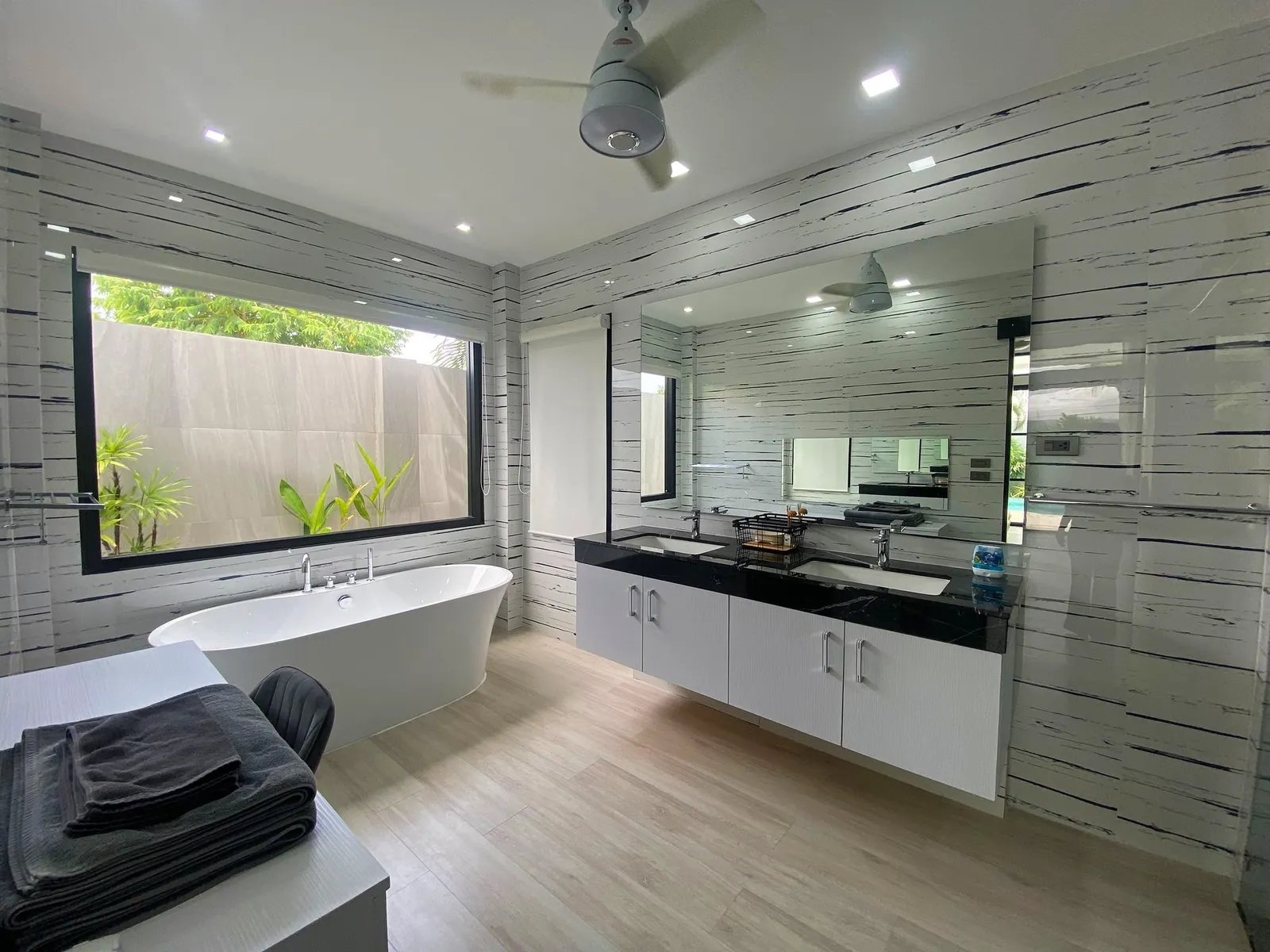 3-Bedroom Modern Pool Villa for Rent, Rawai - Rawai, Phuket - Photo 24