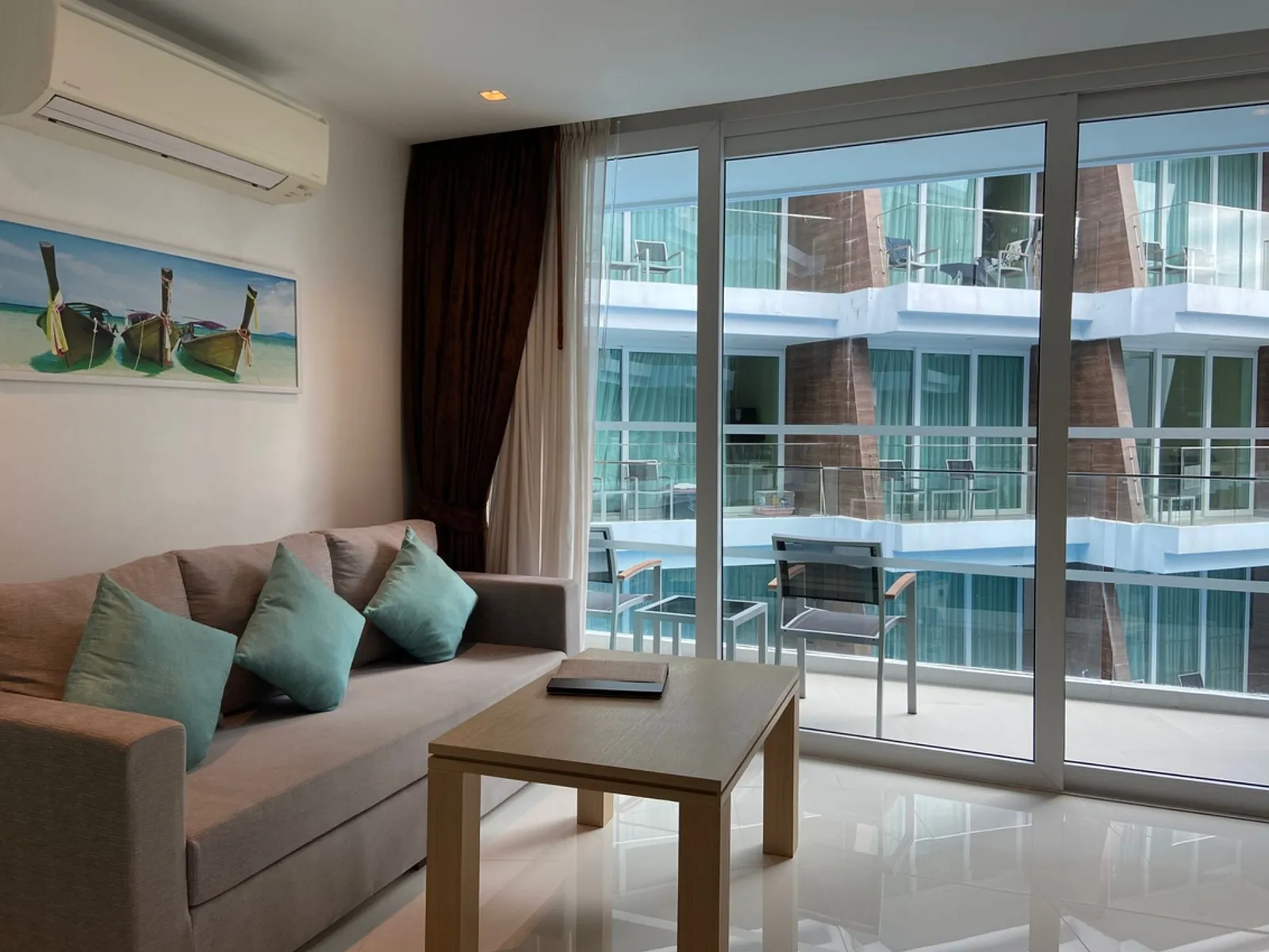 The Beachfront Rawai, 1-Bedroom Freehold Suite with Pool - Rawai, Phuket - Photo 4