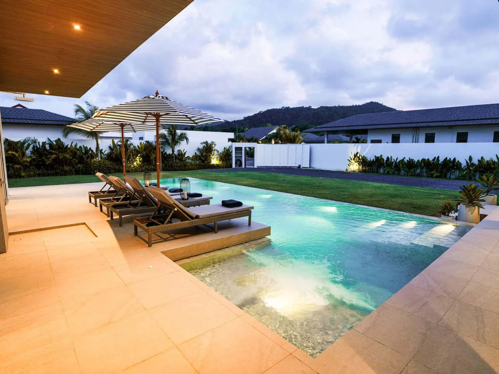 3-Bedroom Modern Villa for Rent, Cherng Talay, Near Beach - Cherng Talay, Phuket - Photo 2