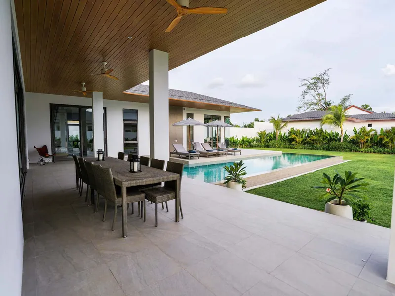 3-Bedroom Modern Villa for Rent, Cherng Talay, Near Beach - Cherng Talay, Phuket - Main photo