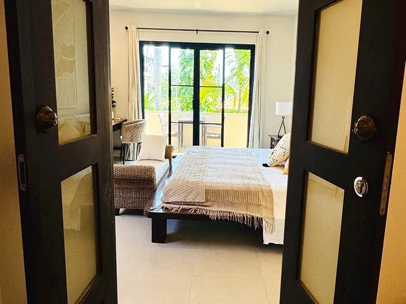 4-Bedroom Tropical Pool Villa for Rent, Nai Harn, 15 Min Beach - Nai Harn, Phuket - Main photo