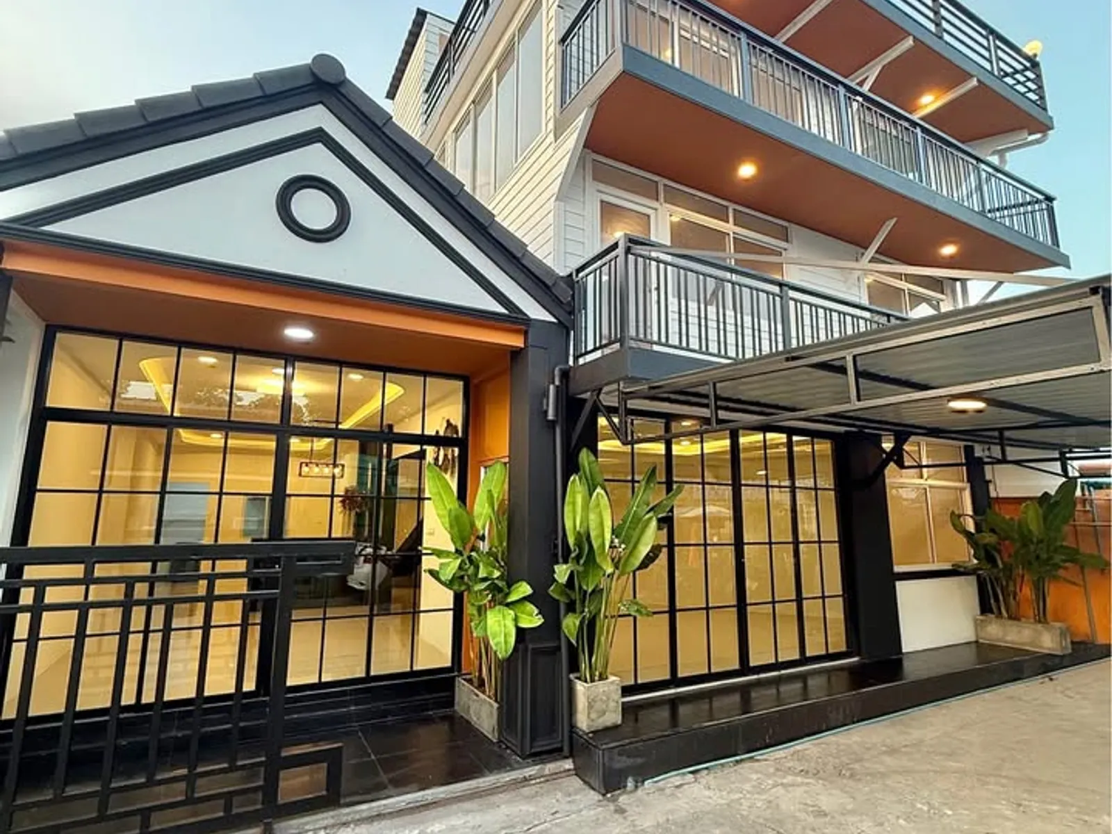 2-Bedroom Corner House for Sale, Rassada, Phuket Town - Phuket Town, Phuket - Photo 1