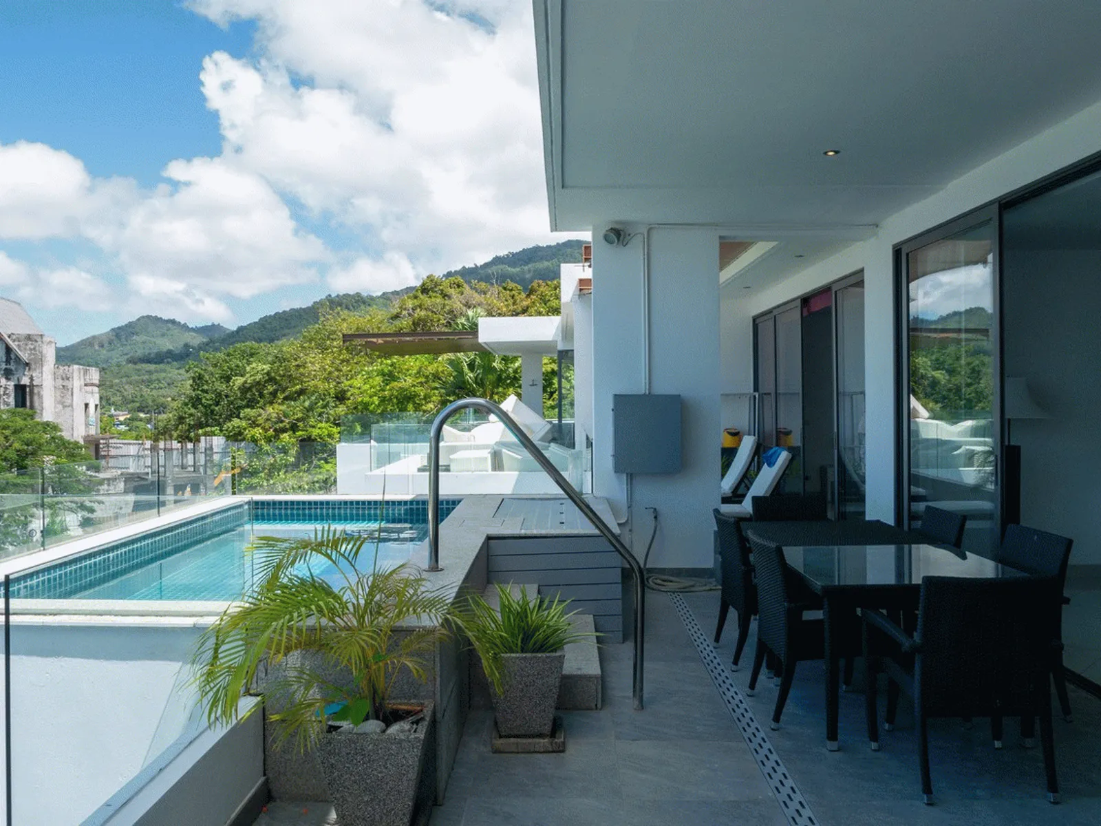 3-Bedroom Sea View Penthouse for Rent, Surin Beach (528 sqm) - Surin Beach, Phuket - Photo 10