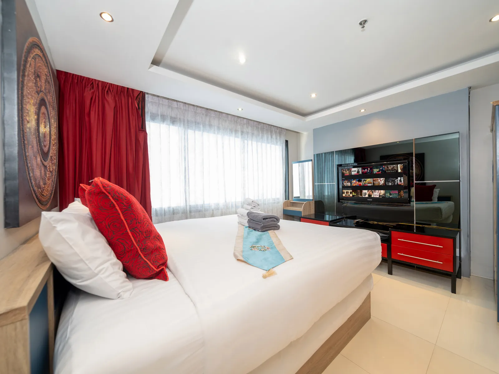 Absolute Bangla Suites, 2-Bedroom Sea View Condo for Sale, Patong - Patong, Phuket - Photo 21