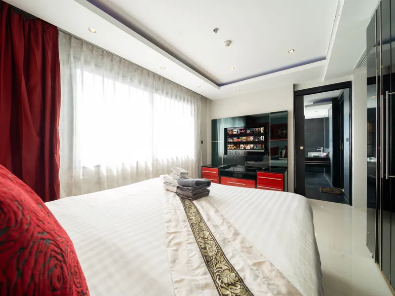 Absolute Bangla Suites, 2-Bedroom Sea View Condo for Sale, Patong - Patong, Phuket - Main photo