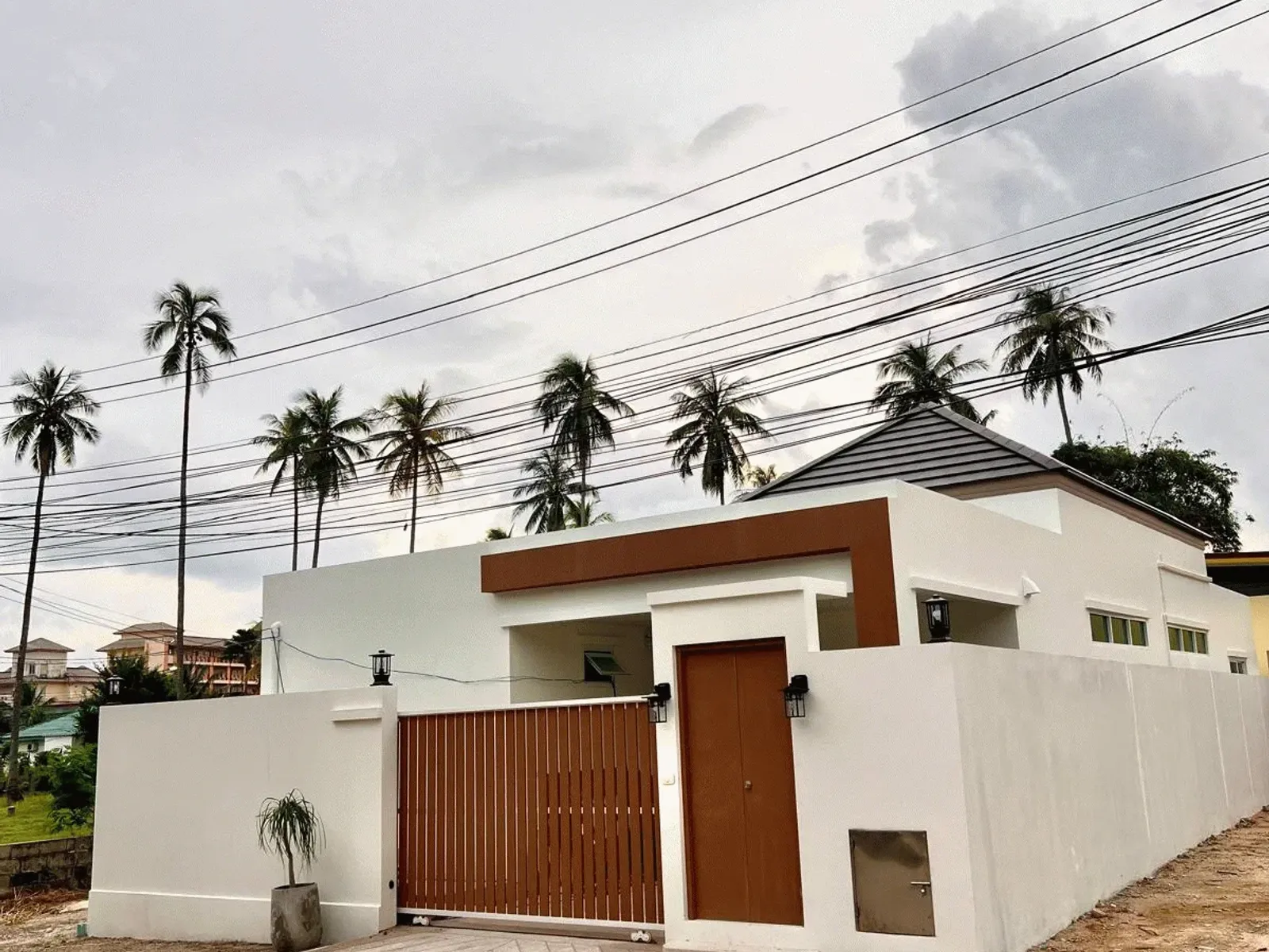 3-Bedroom Modern Tropical Pool Villa for Sale, Rawai, Freehold - Rawai, Phuket - Photo 2