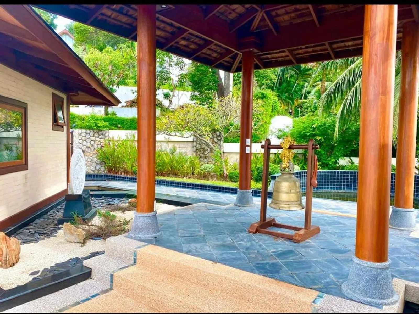 Продается вилла в тайском стиле с 8 спальнями и видом на море, пляж Сурин - Surin Beach, Phuket - Фото 13