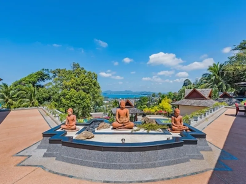 Продается вилла в тайском стиле с 8 спальнями и видом на море, пляж Сурин - Surin Beach, Phuket - Главное фото