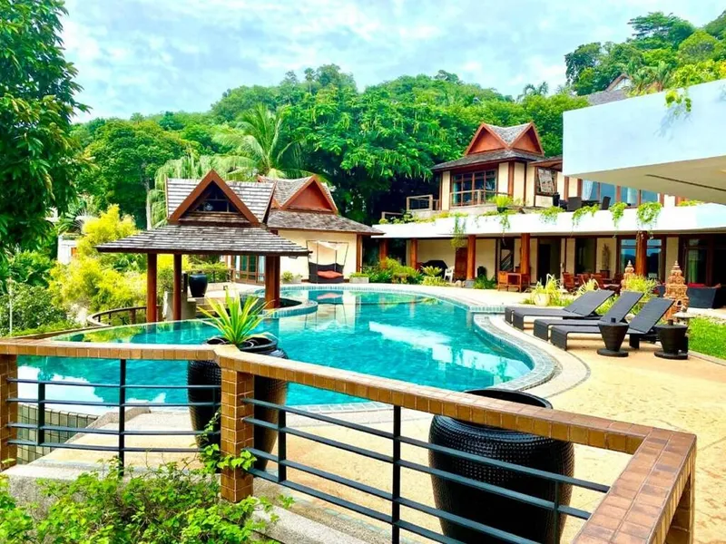 Продается вилла в тайском стиле с 8 спальнями и видом на море, пляж Сурин - Surin Beach, Phuket - Главное фото