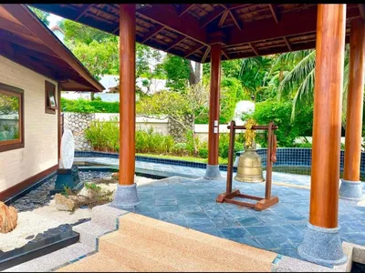 Продается вилла в тайском стиле с 8 спальнями и видом на море, пляж Сурин - Surin Beach, Phuket - Фото 13