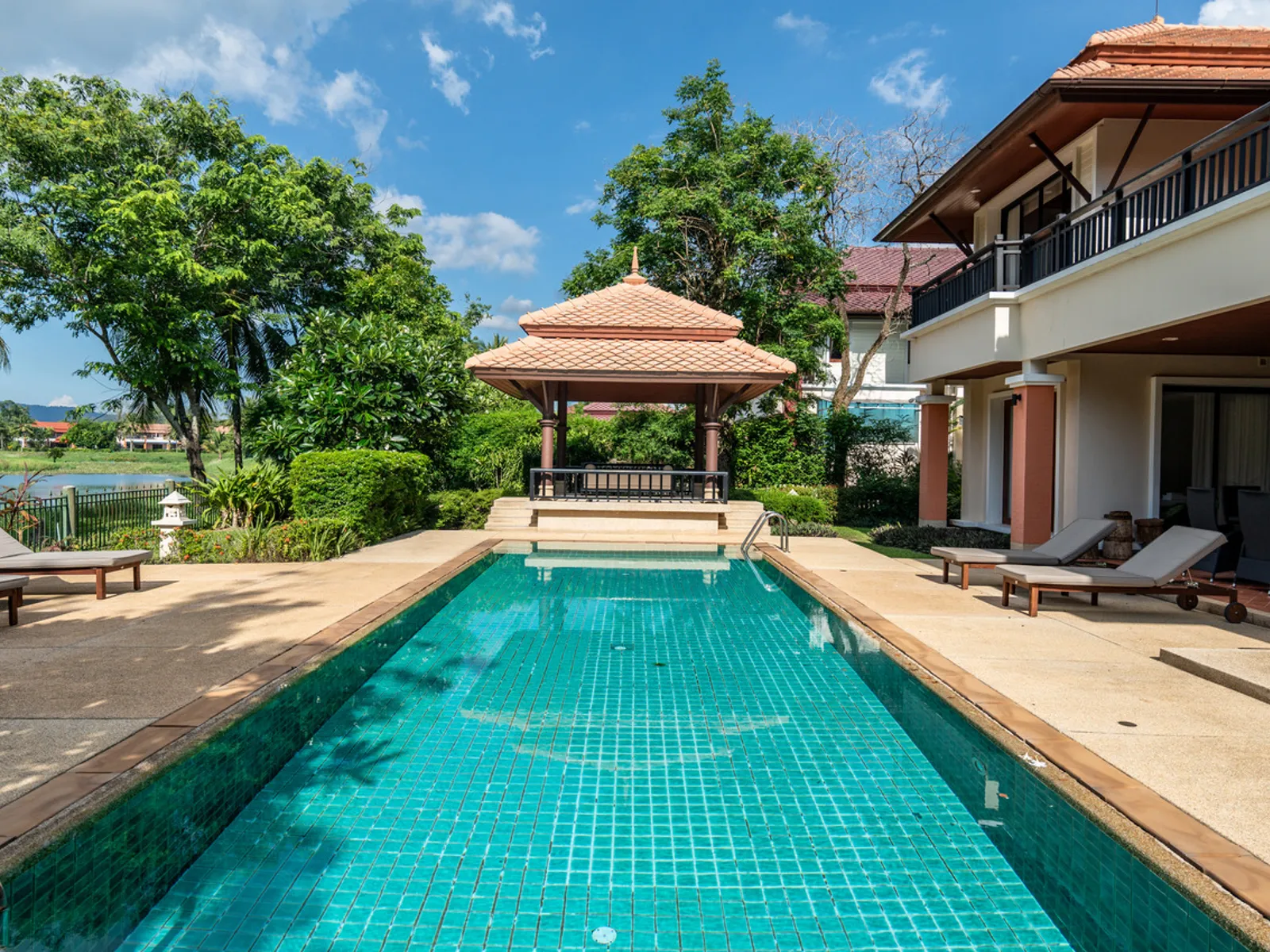 Продается вилла с 3 спальнями и бассейном, Лагуна, с видом на озеро - Laguna, Phuket - Фото 2