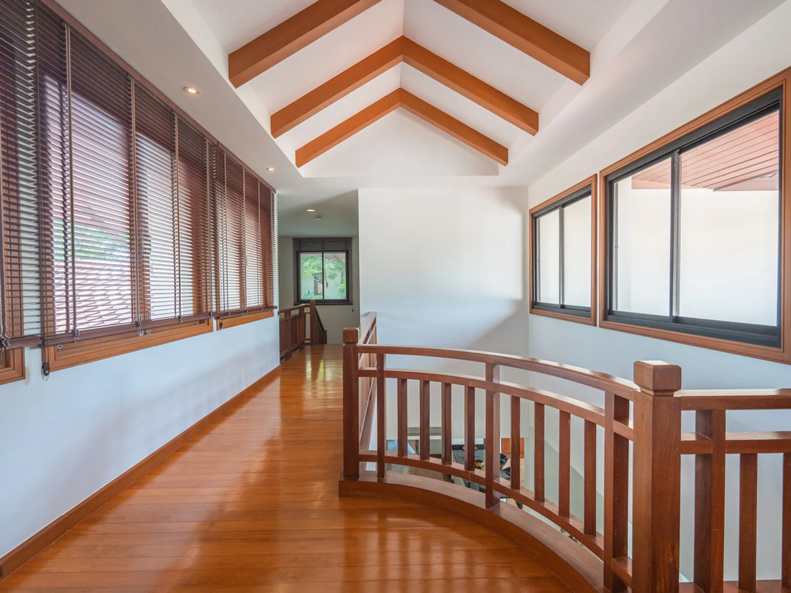Продается вилла с 3 спальнями и бассейном, Лагуна, с видом на озеро - Laguna, Phuket - Фото 42