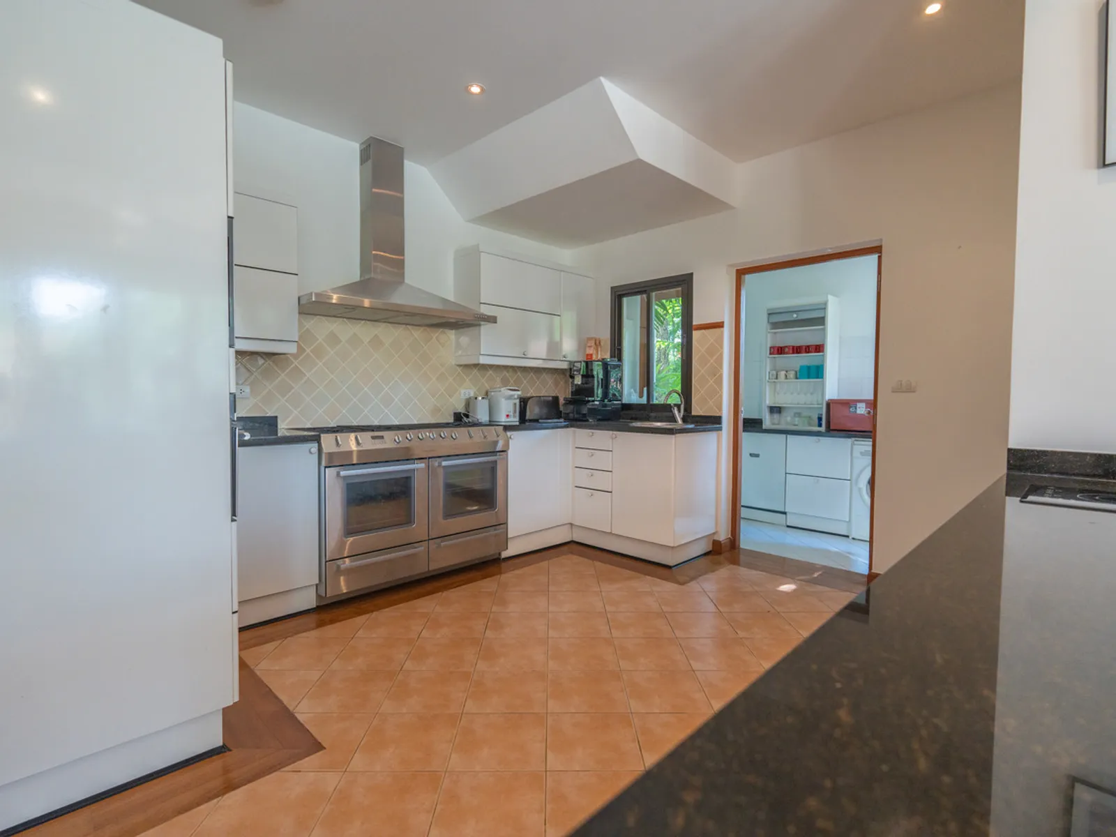 Продается вилла с 3 спальнями и бассейном, Лагуна, с видом на озеро - Laguna, Phuket - Фото 20