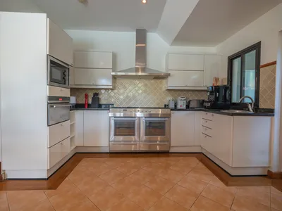 Продается вилла с 3 спальнями и бассейном, Лагуна, с видом на озеро - Laguna, Phuket - Фото 18