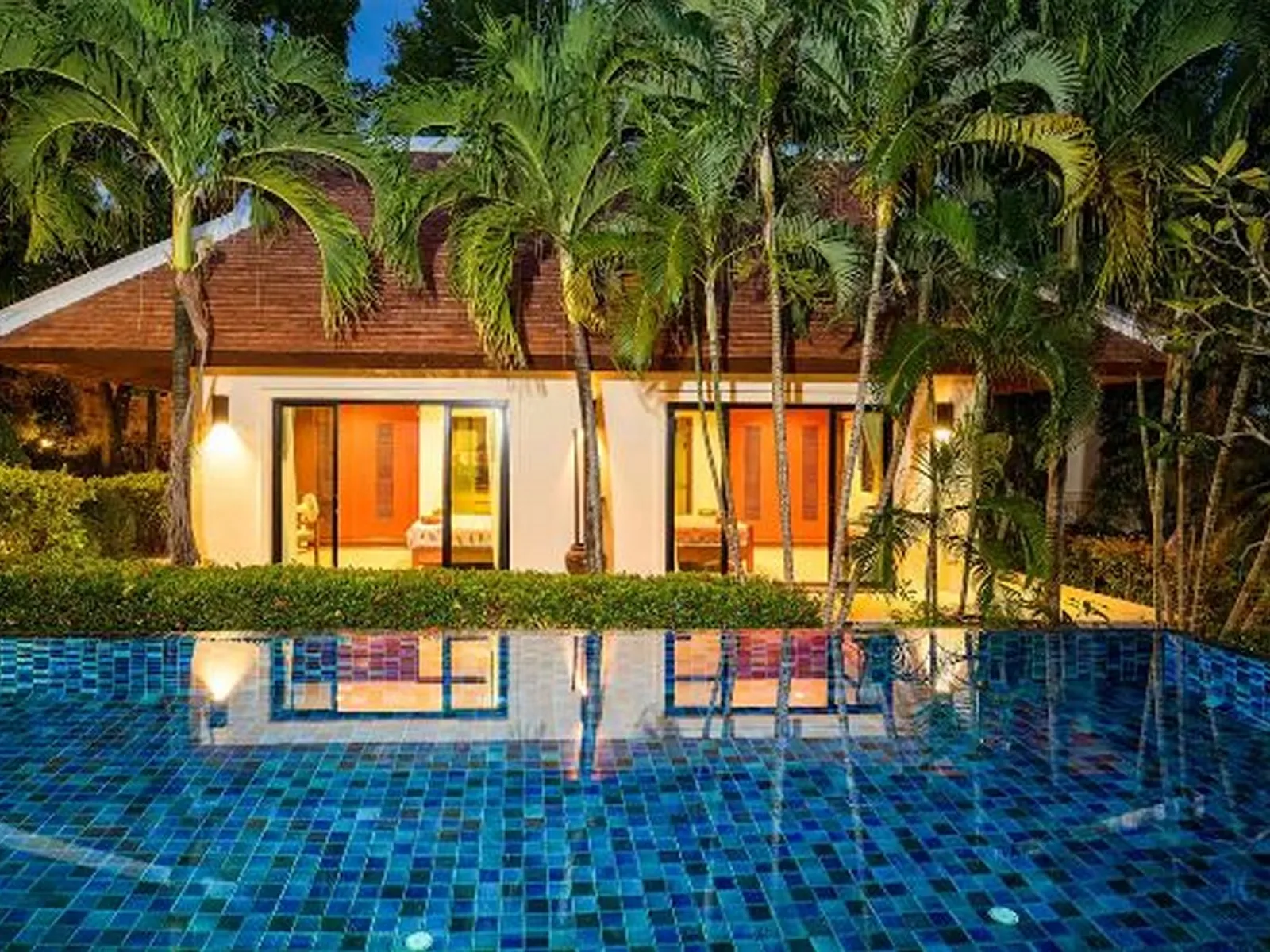 Baan Bua Nai Harn, 4-Bedroom Pool Villa for Rent, Nai Harn - Nai Harn, Phuket - Photo 6