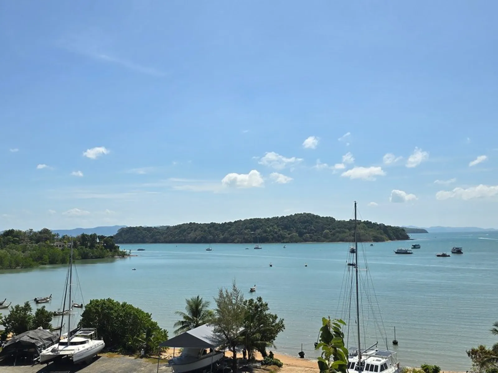 ขายคอนโด 2 ห้องนอน วิวทะเล อ่าวปอ โฉนด - Ao Phor, Phuket - รูปภาพ 23