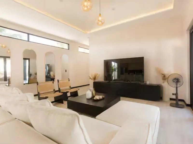 Modern Pool Villa for Sale, Prime Chalong Location - Chalong, Phuket - Main photo