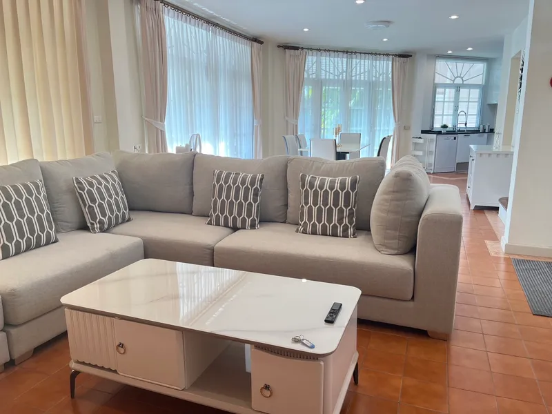 โบ๊ทลากูน ภูเก็ต: 3 ห้องนอน 3.5 ห้องน้ำ ทาวน์เฮาส์ริมน้ำ ให้เช่า - Boat Lagoon, Phuket - ภาพหลัก