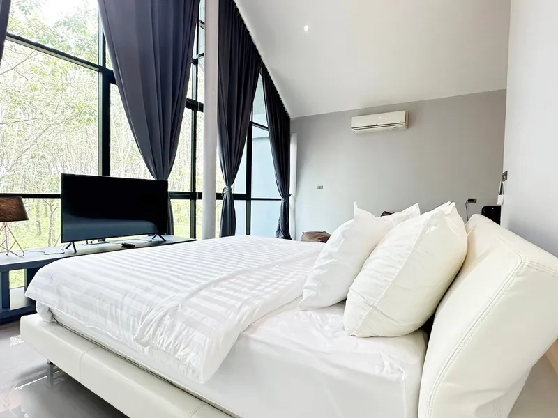 3-Bedroom Contemporary Pool Villa for Rent, Cherng Talay Pasak - Cherng Talay, Phuket - Main photo