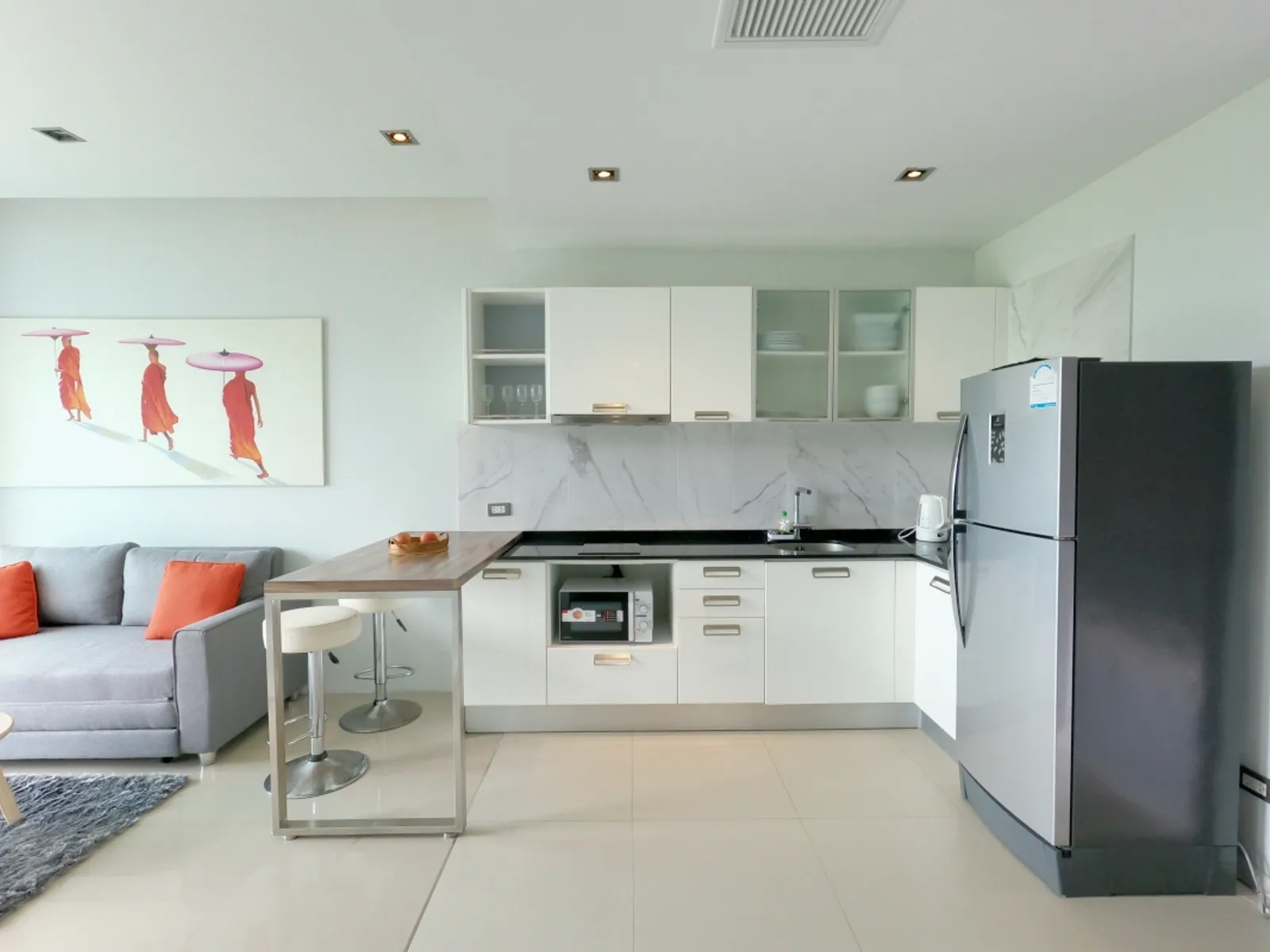 Emerald Terrace Patong, 1-Bedroom Sea View Corner Condo - Patong, Phuket - Photo 8