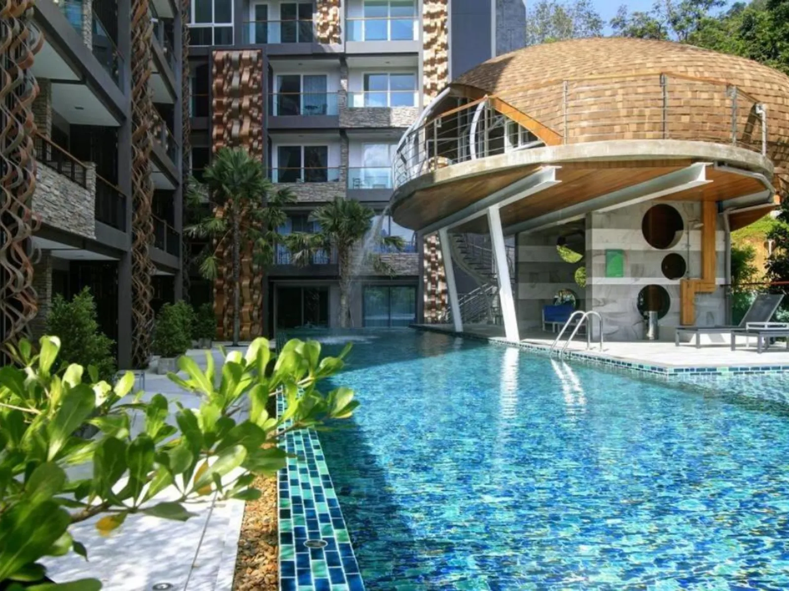 Emerald Terrace Patong, 1-Bedroom Sea View Corner Condo - Patong, Phuket - Photo 2