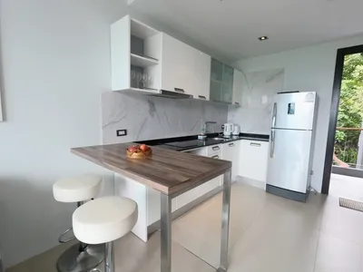Emerald Terrace Patong, 1-Bedroom Sea View Corner Condo - Patong, Phuket - Photo 6