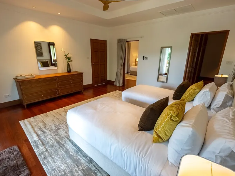 Вилла с 7 спальнями и бассейном в Lakewood Hills, Лайан, на продажу - Layan, Phuket - Главное фото