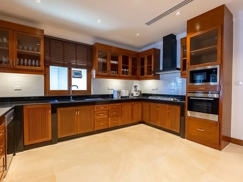 Вилла с 7 спальнями и бассейном в Lakewood Hills, Лайан, на продажу - Layan, Phuket - Главное фото