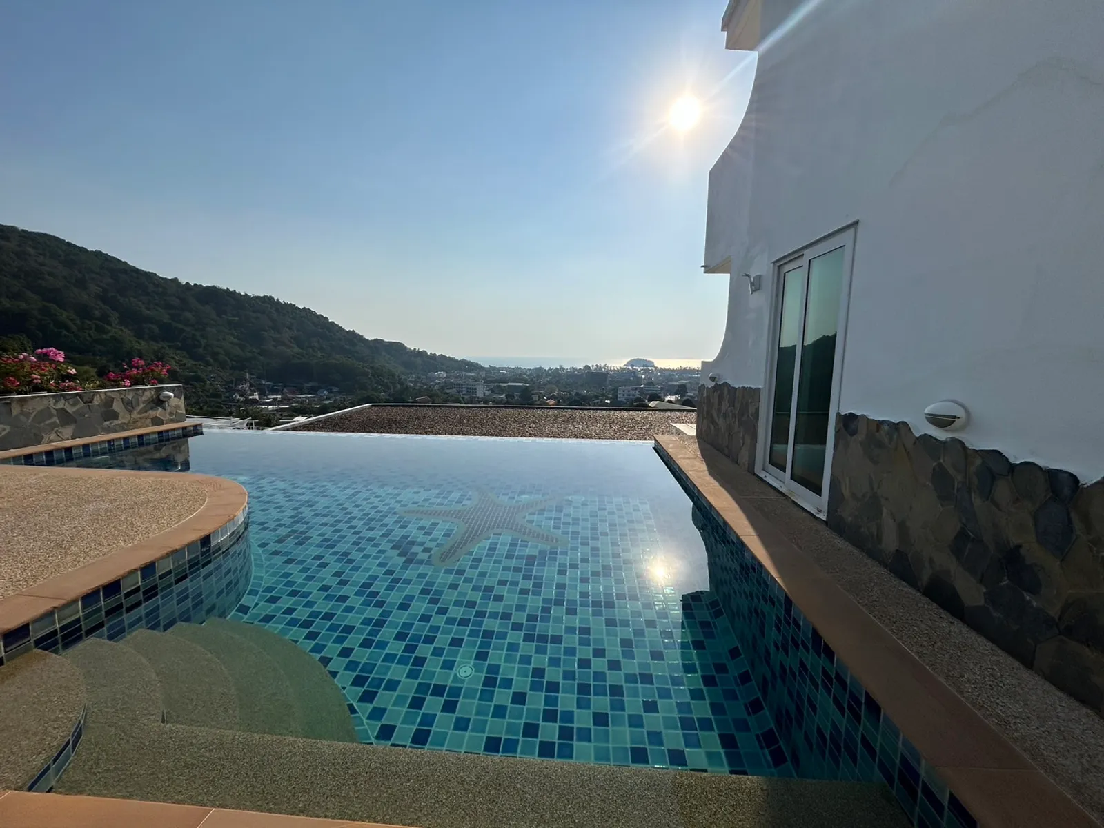 Kata Ocean View, 1-Bedroom Sea View Condo for Rent, Kata - Kata, Phuket - Photo 1