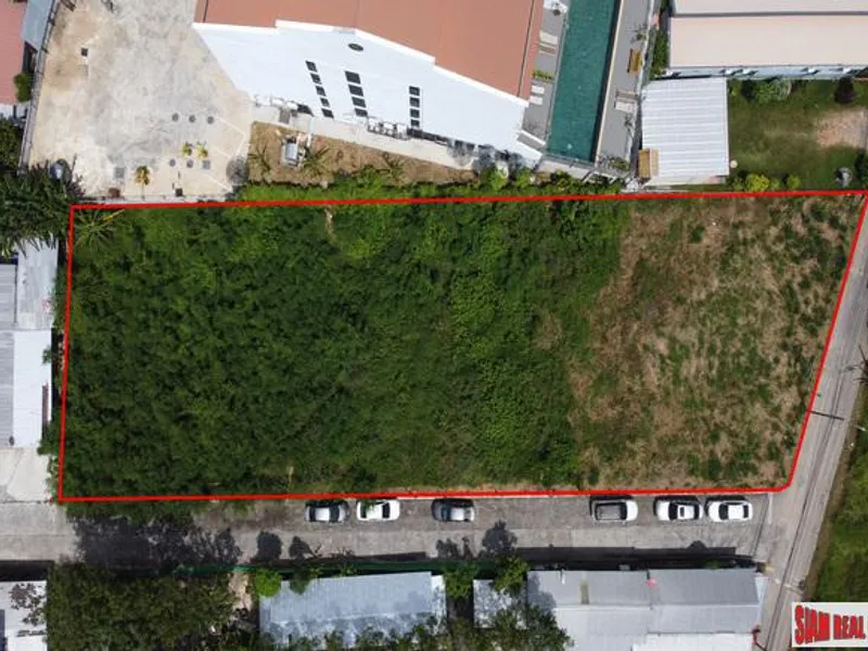 1+ Rai Flat Land for Sale, Popular Chalong Area, Freehold - Chalong, Phuket - Main photo