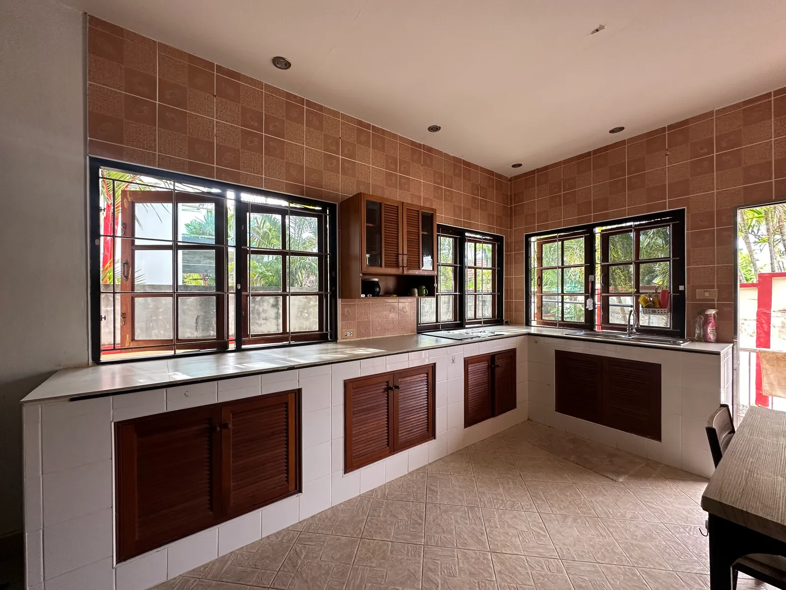 3-Bedroom Thai-Style Pool Villa for Sale, Rawai, Freehold - Rawai, Phuket - Photo 11