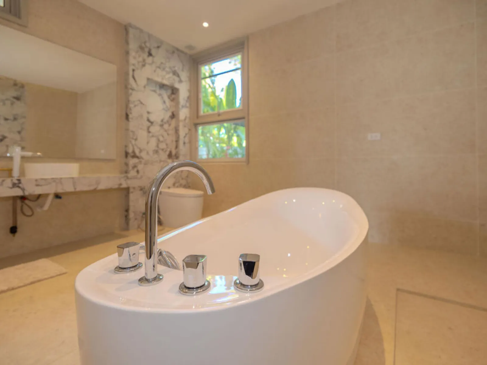 Élégante Villa de 5 Chambres avec Piscine à Louer à Cherng Talay, Phuket - Cherng Talay, Phuket - Photo 13